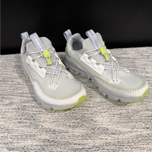 On Running Cloudaway in White and Lime